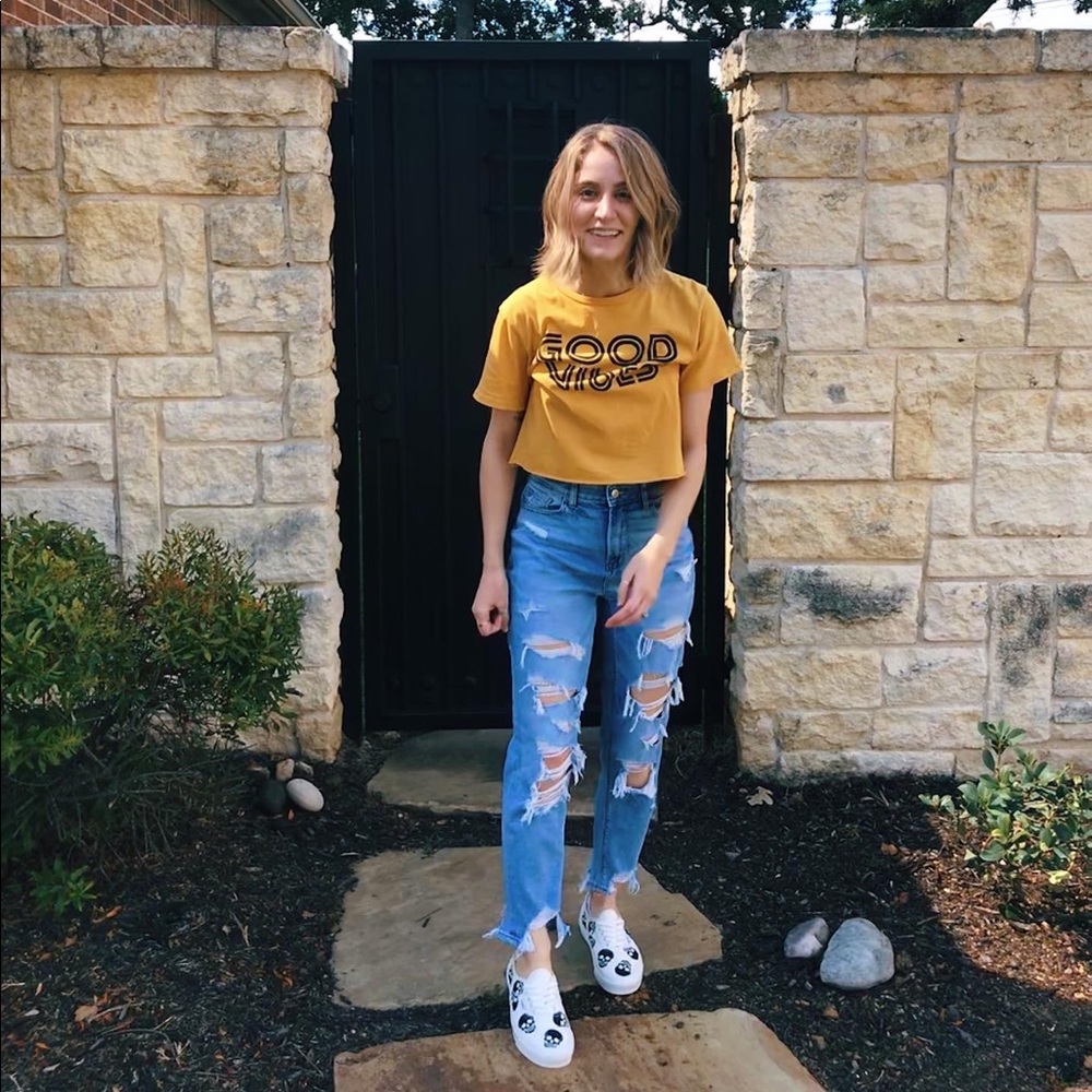 Meet your Posher, Sabra